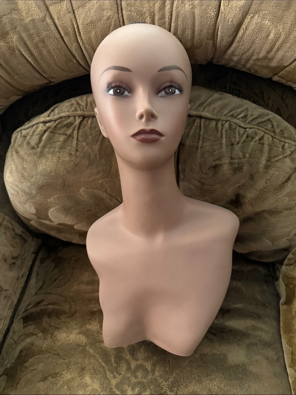 Mannequin Head for Wigs, Scarves, Eyewear